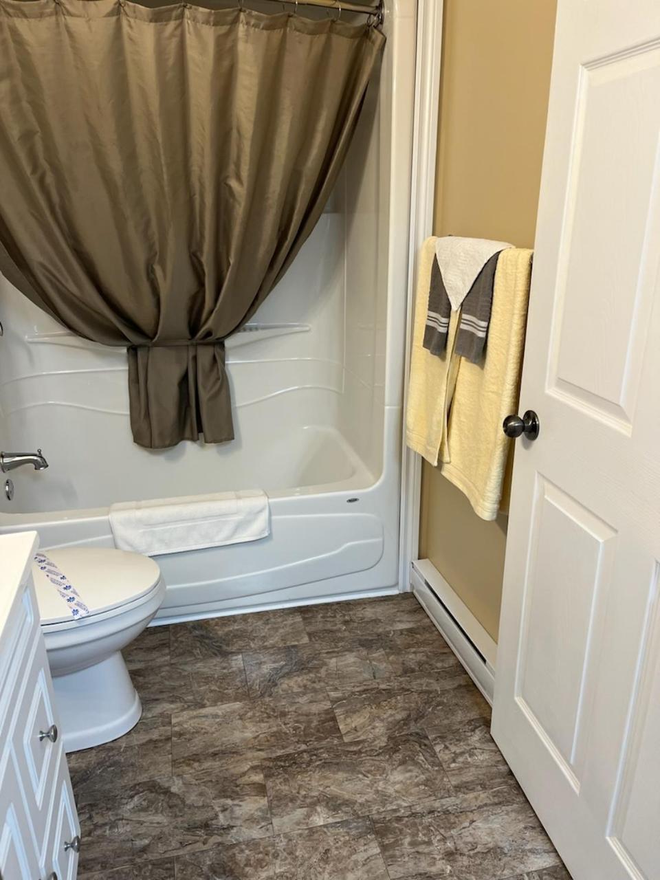 Riverview Suites Clarenville Exteriér fotografie